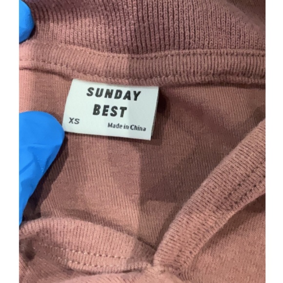 Aritzia Sunday Best Top Size XS – Sleek & Polished Blouse - Picture 5 of 5